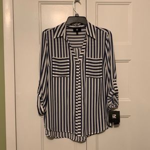 NWT iZ Byer 100% Polyster Collared Button Down with Pockets, Adjustable Sleeves